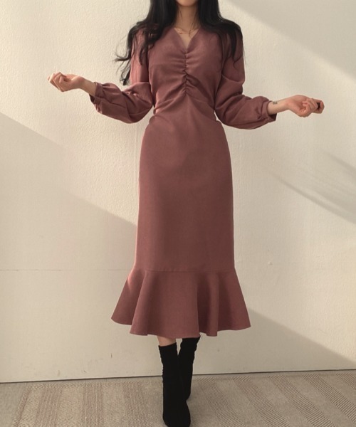 Diosfront(ディオスフロント)の「フロントギャザーマーメイドワンピース(ワンピース・レディース・ブラック/ベージュ/ローズ・M/L)」の12枚目の写真