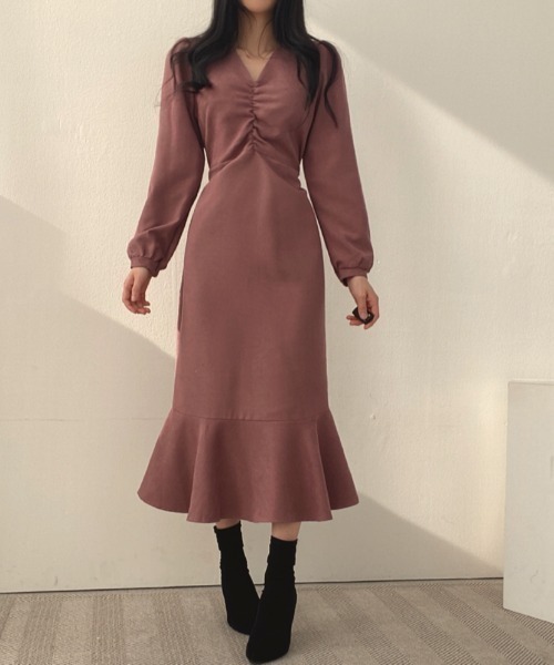 Diosfront(ディオスフロント)の「フロントギャザーマーメイドワンピース(ワンピース・レディース・ブラック/ベージュ/ローズ・M/L)」の8枚目の写真