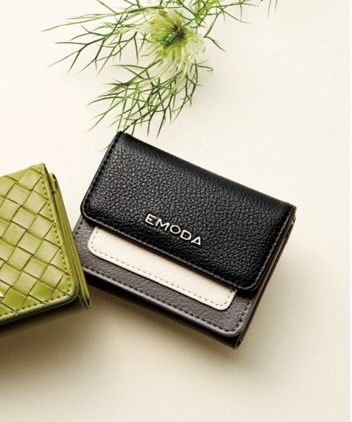 EMODA（エモダ）の「【EMODA/エモダ】 マルチカラー三つ折りコンパクトウォレット（財布・レディース・ブラック/ブラウン/アイボリー・FREE）」の3枚目の写真