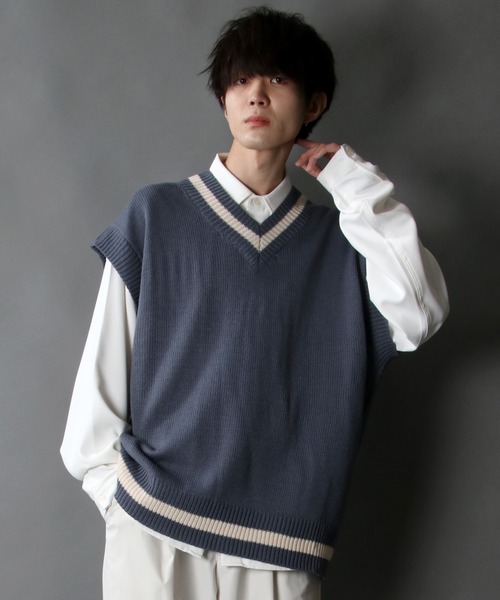 SITRY(シトリー)の「acrylic bulky Childen Knit vest/アクリルバルキー チルデン ニットベスト(ベスト・メンズ・チャコールグレー/グレイッシュブルー/オフホワイト/グリーン/ブラック/モカ・L/M/XL)」の9枚目の写真