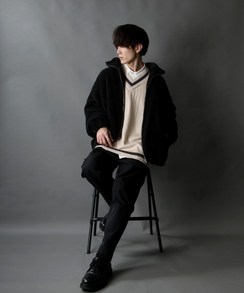 SITRY(シトリー)の「acrylic bulky Childen Knit vest/アクリルバルキー チルデン ニットベスト(ベスト・メンズ・チャコールグレー/グレイッシュブルー/オフホワイト/グリーン/ブラック/モカ・L/M/XL)」の14枚目の写真