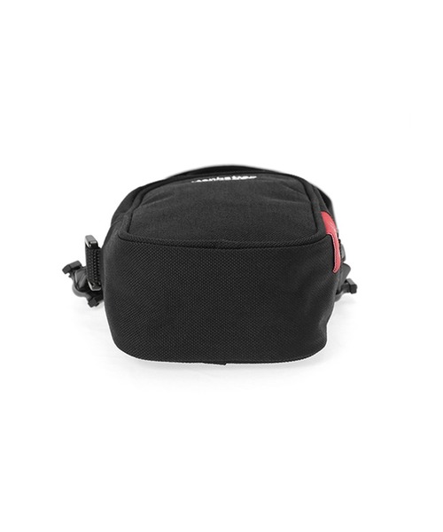 Manhattan Portage(マンハッタンポーテージ)の「Cobble Hill Bag (SM)(ショルダーバッグ・メンズ・ブラック・X-SMALL)」の13枚目の写真