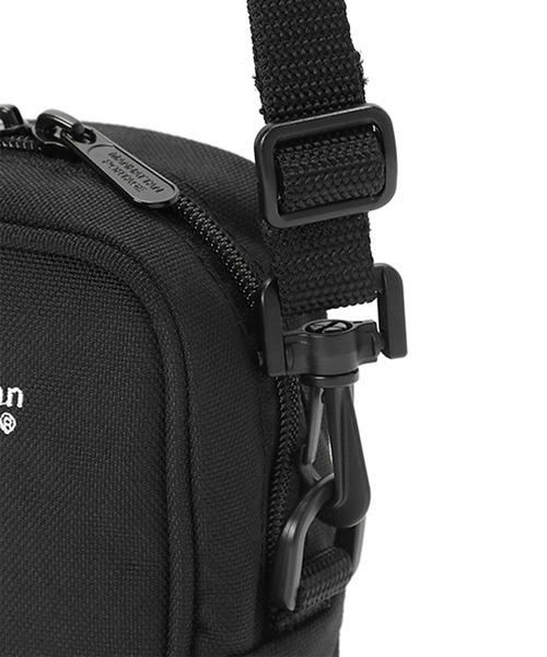 Manhattan Portage(マンハッタンポーテージ)の「Cobble Hill Bag (SM)(ショルダーバッグ・メンズ・ブラック・X-SMALL)」の15枚目の写真