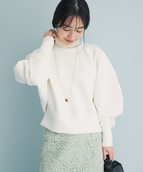 VIS（ビス）の「軽くソフトな肌触り。スフレタッチボリュームスリーブプルオーバー（スウェット・レディース・ネイビー/オフホワイト/ピンク・FREE）」の8枚目の写真