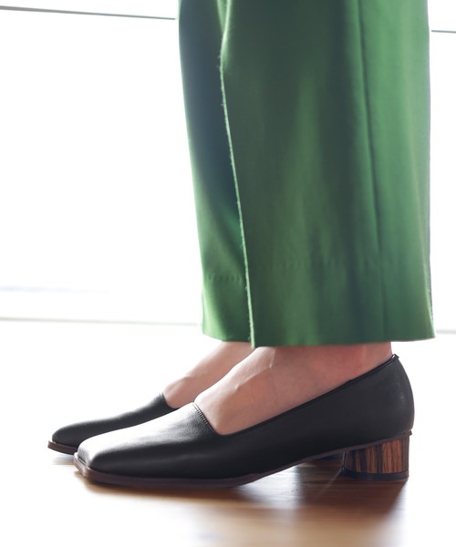 SESTO(セスト)の「nekoミミトゥのサークルウッド巻きヒールパンプス(パンプス・レディース・ブラック/ゴールド/アイボリー/グレイッシュベージュ・22.5cm/23.5cm/24.5cm/23.0cm/24.0cm/25.0cm)」の22枚目の写真