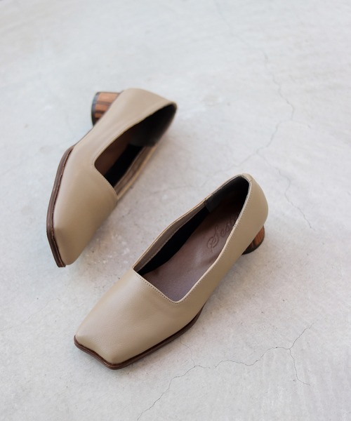 SESTO(セスト)の「nekoミミトゥのサークルウッド巻きヒールパンプス(パンプス・レディース・ブラック/ゴールド/アイボリー/グレイッシュベージュ・22.5cm/23.5cm/24.5cm/23.0cm/24.0cm/25.0cm)」の18枚目の写真