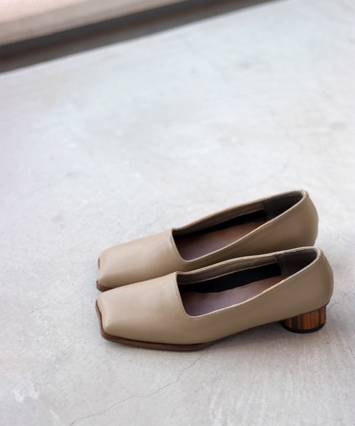 SESTO(セスト)の「nekoミミトゥのサークルウッド巻きヒールパンプス(パンプス・レディース・ブラック/ゴールド/アイボリー/グレイッシュベージュ・22.5cm/23.5cm/24.5cm/23.0cm/24.0cm/25.0cm)」の5枚目の写真