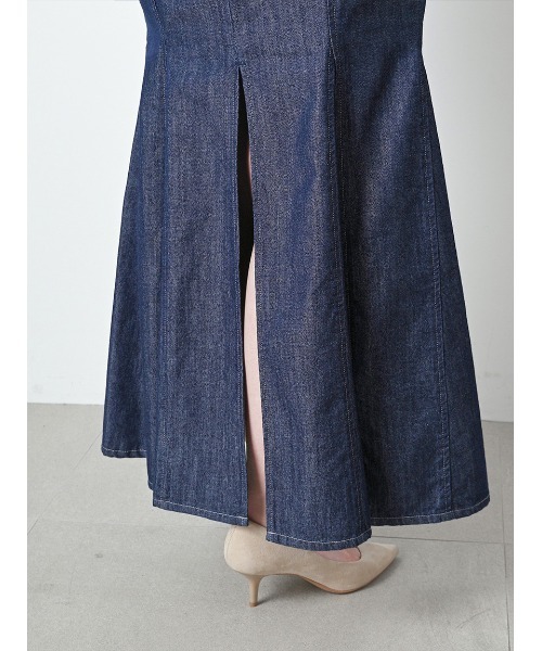 Stylevoice for xxx(スタイルヴォイスフォー)の「マーメイドデニムスカート(スカート・レディース・ライトブルー/インディゴブルー・SMALL/MEDIUM)」の14枚目の写真