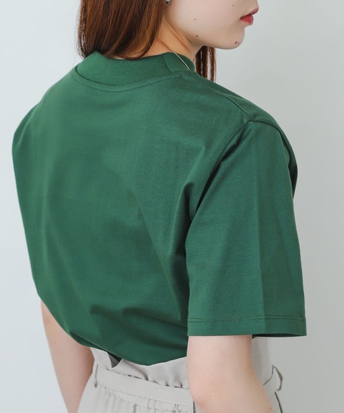 SENSE OF PLACE by URBAN RESEARCH(センスオブプレイスバイアーバンリサーチ)の「オーガニックコットンハイネックTシャツ(半袖)(Tシャツ/カットソー・レディース・ブラック/レッド/オフホワイト/イエロー/グリーン/ライトベージュ・ONE)」の1枚目の写真