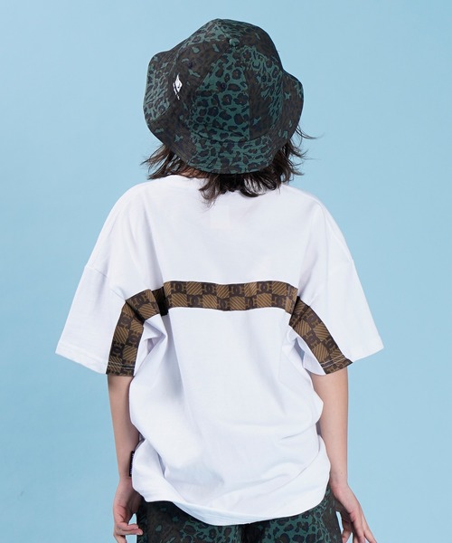 DC（ディーシー）の「DC/ディーシー キッズ Tシャツ YST221551（Tシャツ/カットソー・キッズ・ホワイト/ブラック・100cm/150cm/120cm/140cm/110cm/130cm/160cm）」の2枚目の写真