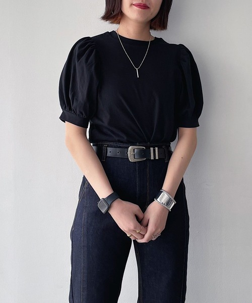 PAGEBOY（ページボーイ）の「ボリュームショートスリーブTシャツ（Tシャツ/カットソー・レディース・スカイブルー/ブラック/オフホワイト/ホワイト×ブラック/グレイッシュベージュ・FREE）」の4枚目の写真