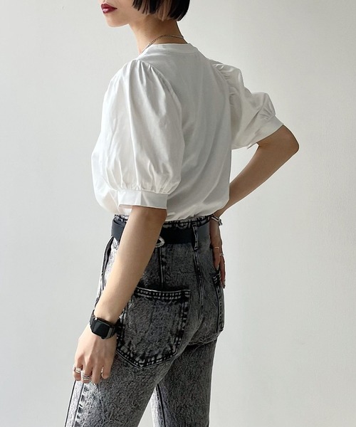 PAGEBOY（ページボーイ）の「ボリュームショートスリーブTシャツ（Tシャツ/カットソー・レディース・スカイブルー/ブラック/オフホワイト/ホワイト×ブラック/グレイッシュベージュ・FREE）」の7枚目の写真