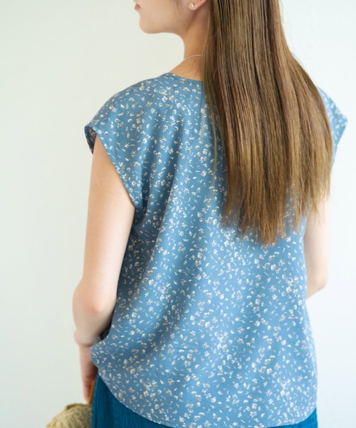 Crisp（クリスプ）の「フラワーフレンチブラウス（シャツ/ブラウス・レディース・レッド/ブルー・FREE）」の7枚目の写真