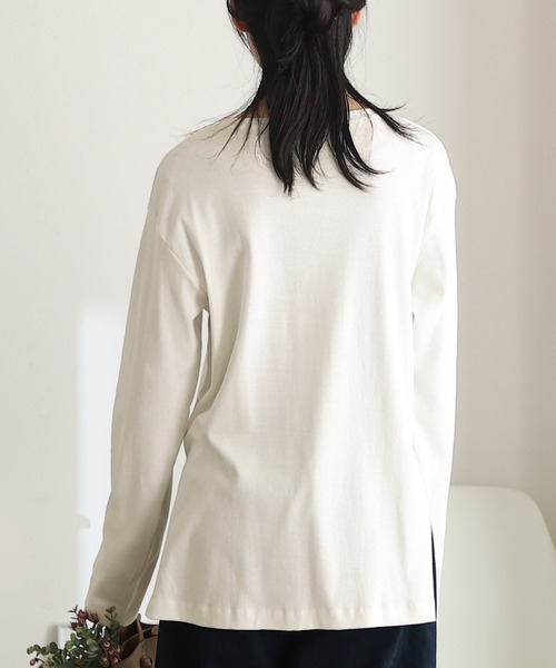 ElegChic(エレグシック)の「スリット スリーブカットソー 長袖 (Tシャツ/カットソー・レディース・ブラック/ベージュ/オフホワイト/杢グレー・4L/M/XL)」の11枚目の写真