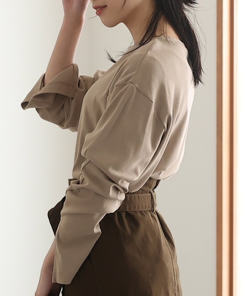 ElegChic(エレグシック)の「スリット スリーブカットソー 長袖 (Tシャツ/カットソー・レディース・ブラック/ベージュ/オフホワイト/杢グレー・4L/M/XL)」の14枚目の写真
