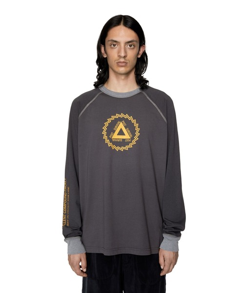 DIESEL(ディーゼル)の「メンズ Tシャツ ロンT(Tシャツ/カットソー・メンズ・グレー/ライトグレー・X-SMALL/XX-LARGE/LARGE/MEDIUM/SMALL/X-LARGE/XXX-LARGE)」の1枚目の写真