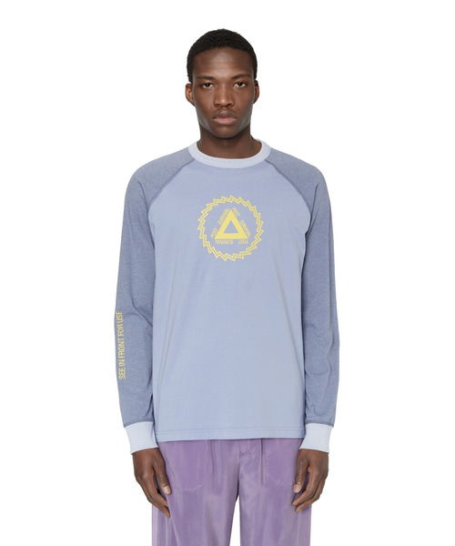 DIESEL(ディーゼル)の「メンズ Tシャツ ロンT(Tシャツ/カットソー・メンズ・グレー/ライトグレー・X-SMALL/XX-LARGE/LARGE/MEDIUM/SMALL/X-LARGE/XXX-LARGE)」の2枚目の写真