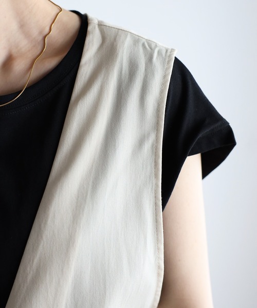 r.（アールドット）の「Vネックロングジレ（ベスト・レディース・ブラック/ライトベージュ/グレイッシュベージュ・FREE）」の10枚目の写真