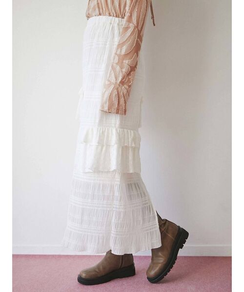 merry jenny（メリージェニー）の「remakeフリルロングスカート（スカート・レディース・オフホワイト/ブラック・FREE）」の7枚目の写真