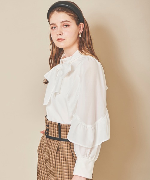 31 Sons de mode（トランテアン　ソン　ドゥ　モード）の「袖フリルブラウス（シャツ/ブラウス・レディース・オフホワイト/ピンク/イエロー・36）」の15枚目の写真