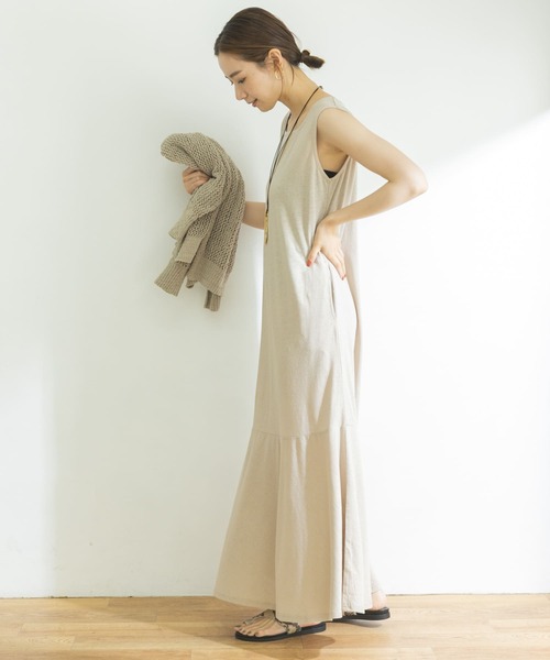 URBAN RESEARCH（アーバンリサーチ）の「リネンコットンカットワンピース（ワンピース・レディース・チャコールグレー/ナチュラル・FREE）」の17枚目の写真