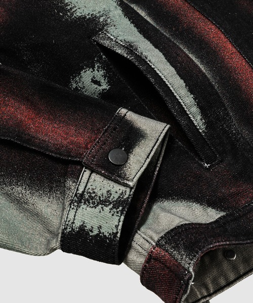 A-COLD-WALL*(アコールドウォール)の「MULTI-TONE TRUCKER(その他アウター・メンズ・ブラック×レッド・M/L)」の4枚目の写真