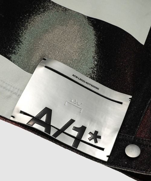 A-COLD-WALL*(アコールドウォール)の「MULTI-TONE TRUCKER(その他アウター・メンズ・ブラック×レッド・M/L)」の5枚目の写真