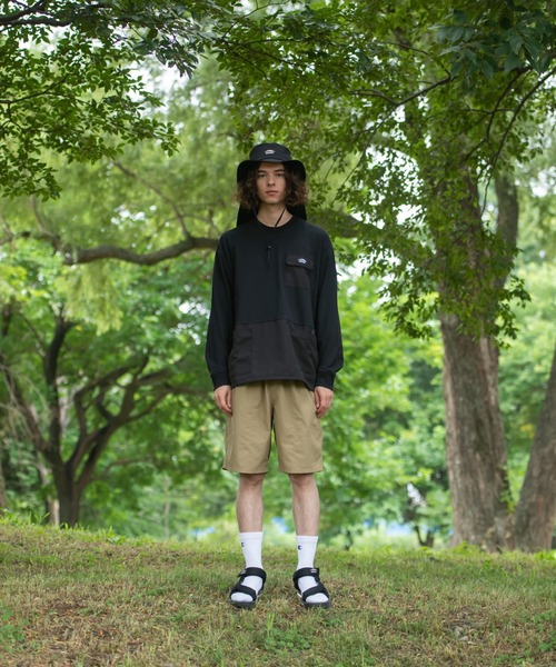 OUTDOOR PRODUCTS APPAREL（アウトドアプロダクツアパレル）の「USAコットン切り替えロンT 　裾ドローコード　ビッグシルエット（Tシャツ/カットソー・メンズ・ブラック/ブラウン/オリーブ・MEDIUM/LARGE/X-LARGE）」の4枚目の写真