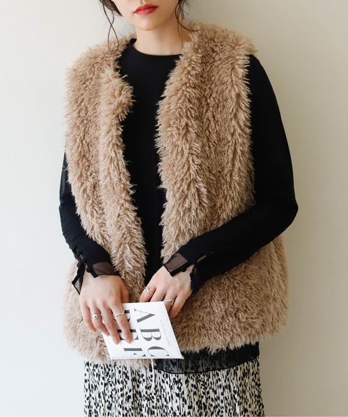 Birthday room(バースデイルーム)の「プードルファーベスト(ベスト・レディース・ブラック/オフホワイト/グレイッシュベージュ・FREE)」の21枚目の写真