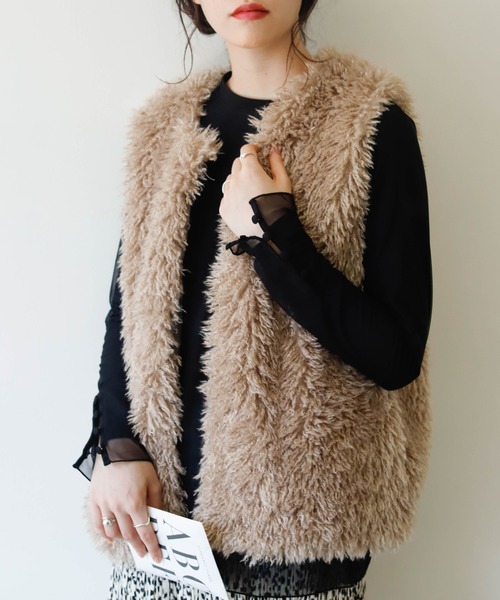 Birthday room(バースデイルーム)の「プードルファーベスト(ベスト・レディース・ブラック/オフホワイト/グレイッシュベージュ・FREE)」の5枚目の写真