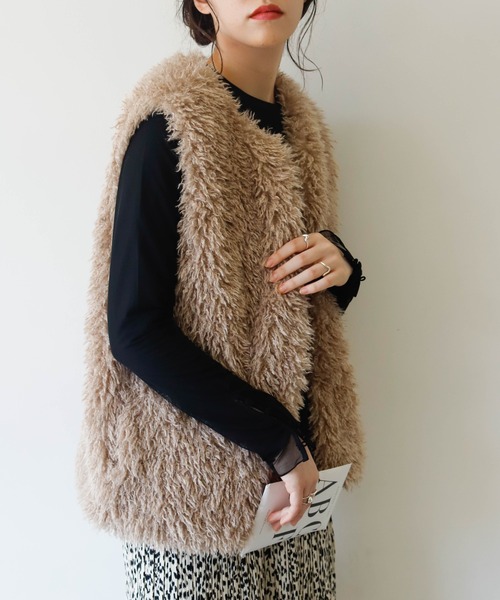 Birthday room(バースデイルーム)の「プードルファーベスト(ベスト・レディース・ブラック/オフホワイト/グレイッシュベージュ・FREE)」の10枚目の写真