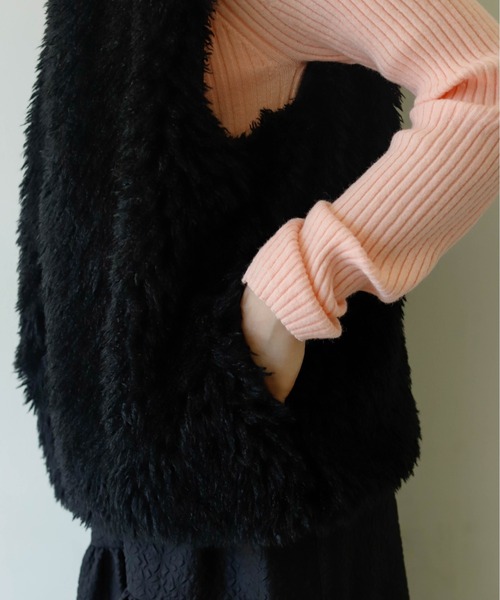 Birthday room(バースデイルーム)の「プードルファーベスト(ベスト・レディース・ブラック/オフホワイト/グレイッシュベージュ・FREE)」の12枚目の写真