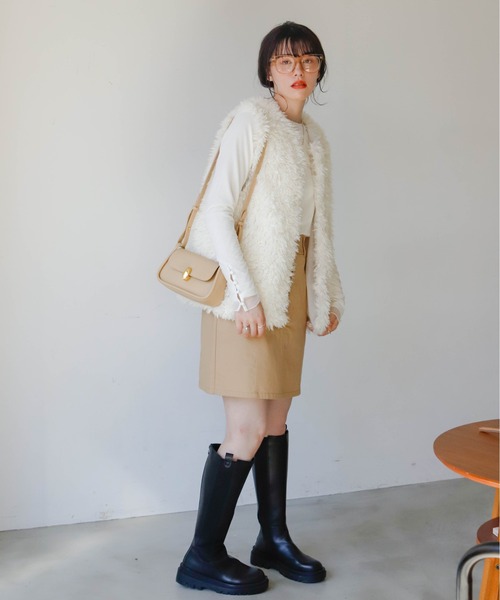 Birthday room(バースデイルーム)の「プードルファーベスト(ベスト・レディース・ブラック/オフホワイト/グレイッシュベージュ・FREE)」の15枚目の写真