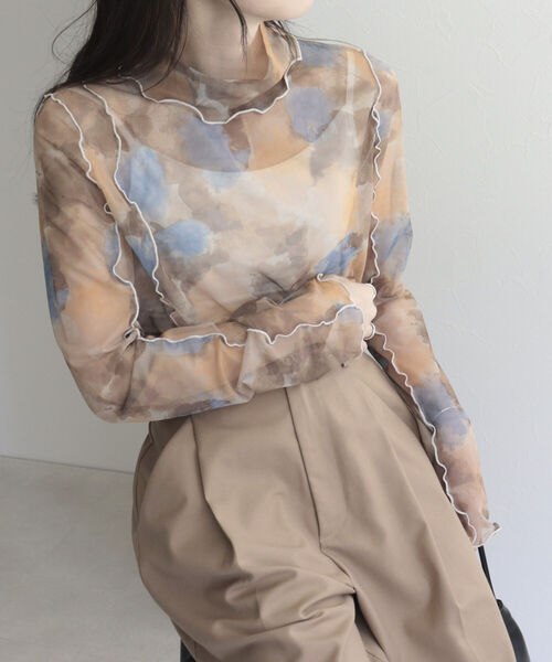 fredy emue（フレディエミュ）の「シアータートルネックカットソー（Tシャツ/カットソー・レディース・ブラック/ラベンダー/ベージュ系その他/グレイッシュベージュ・38）」の22枚目の写真