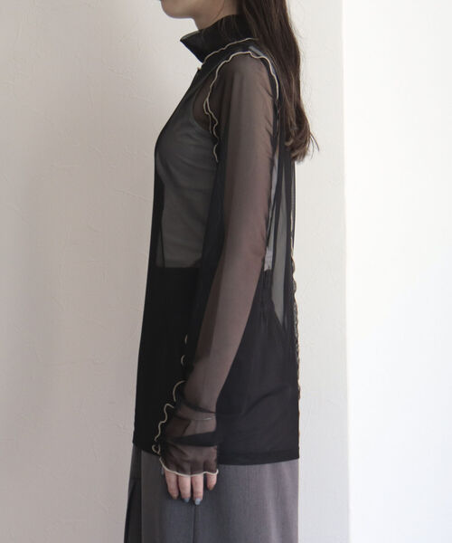 fredy emue（フレディエミュ）の「シアータートルネックカットソー（Tシャツ/カットソー・レディース・ブラック/ラベンダー/ベージュ系その他/グレイッシュベージュ・38）」の13枚目の写真