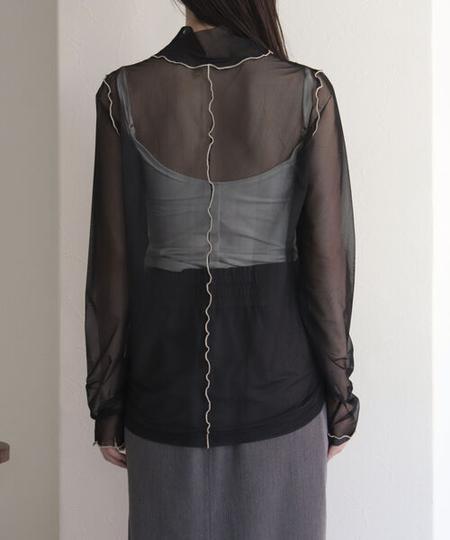 fredy emue（フレディエミュ）の「シアータートルネックカットソー（Tシャツ/カットソー・レディース・ブラック/ラベンダー/ベージュ系その他/グレイッシュベージュ・38）」の14枚目の写真