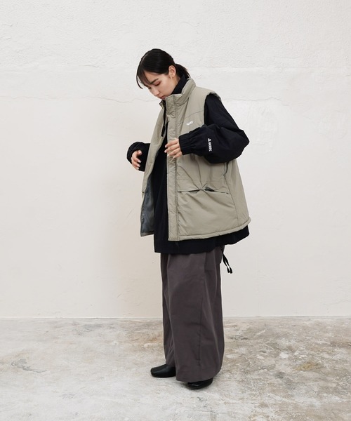 Air Tokyo(エアートウキョー)の「タック ワイド バルーン シルエット イージー チノパンツ(チノパンツ・メンズ・チャコールグレー/ブラック・MEDIUM/LARGE)」の6枚目の写真