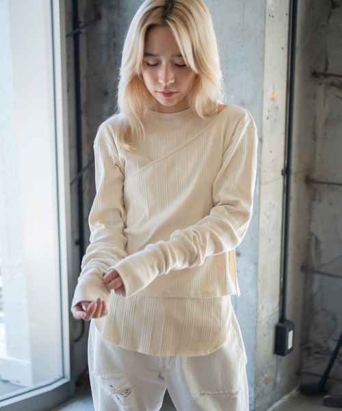 k3&co.(ケイスリーアンドコー)の「LAYERED TEE(Tシャツ/カットソー・レディース・ブラック/ベージュ/ダークグレー/カーキ・ONE SIZE)」の3枚目の写真