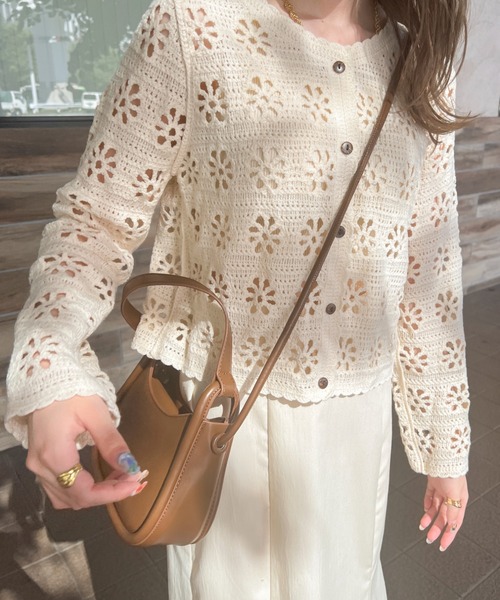 Ambre Ciel(アンブルシエル)の「コンパクトショルダーバック/【WEB/EC限定商品】(ショルダーバッグ・レディース・ブラック/オフホワイト/グリーン/キャメル・FREE)」の14枚目の写真