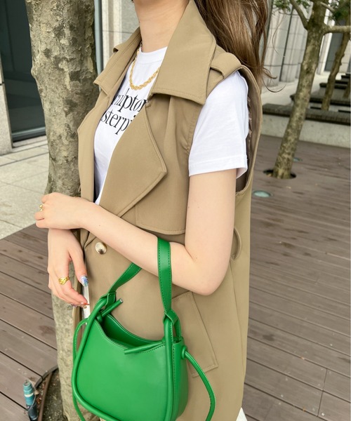 Ambre Ciel(アンブルシエル)の「コンパクトショルダーバック/【WEB/EC限定商品】(ショルダーバッグ・レディース・ブラック/オフホワイト/グリーン/キャメル・FREE)」の8枚目の写真