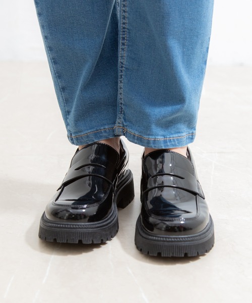 Honeys（ハニーズ）の「厚底コインローファー（ローファー・レディース・ライトベージュ/ブラック系その他/ブラック・M/L/S）」の13枚目の写真