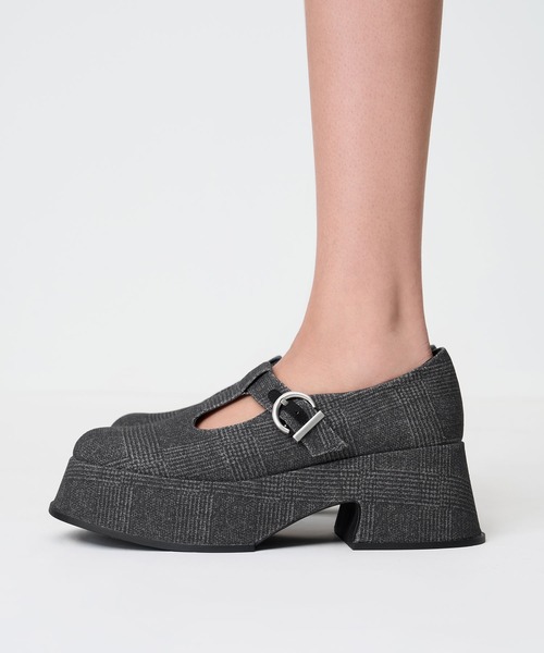 CHARLES & KEITH（チャールズ & キース）の「チャンキー 