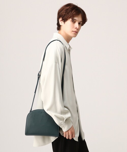 tk.TAKEO KIKUCHI（ティーケータケオキクチ）の「◆ラウンドショルダーバッグ（ショルダーバッグ・メンズ・ブラック系/モスグリーン系・00）」の12枚目の写真