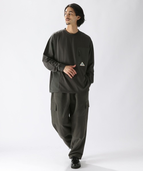 niko and...（ニコアンド）の「[CITY CREEK]異素材ギミックプルオーバー（Tシャツ/カットソー・メンズ・カーキ/チャコール・MEDIUM/LARGE）」の4枚目の写真