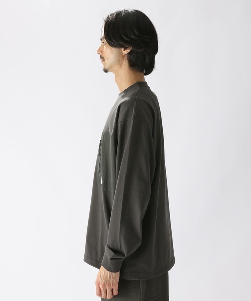 niko and...（ニコアンド）の「[CITY CREEK]異素材ギミックプルオーバー（Tシャツ/カットソー・メンズ・カーキ/チャコール・MEDIUM/LARGE）」の13枚目の写真