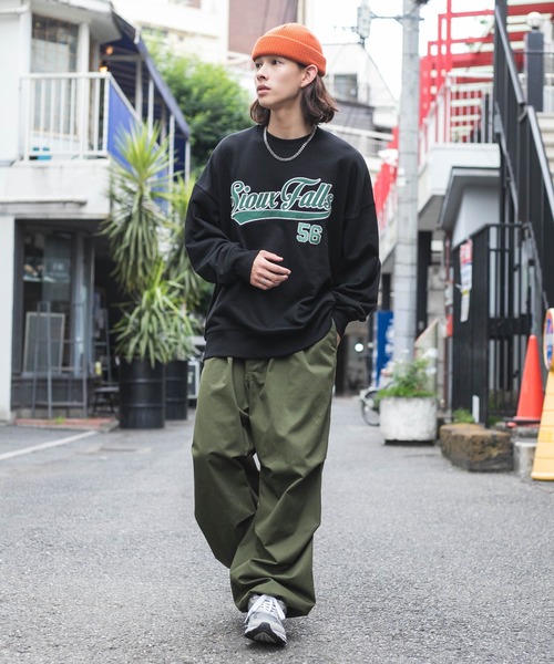 WEGO（ウィゴー）の「WEGO/アクセ付きグラフィックプルオーバー（スウェット・メンズ・マスタード/グレー系その他/ブラック/ホワイト・LARGE/MEDIUM）」の21枚目の写真