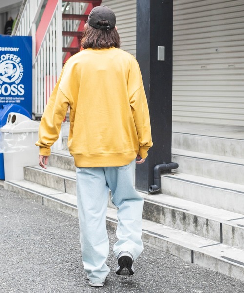 WEGO（ウィゴー）の「WEGO/アクセ付きグラフィックプルオーバー（スウェット・メンズ・マスタード/グレー系その他/ブラック/ホワイト・LARGE/MEDIUM）」の12枚目の写真