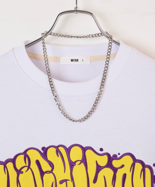 WEGO（ウィゴー）の「WEGO/アクセ付きグラフィックプルオーバー（スウェット・メンズ・マスタード/グレー系その他/ブラック/ホワイト・LARGE/MEDIUM）」の13枚目の写真