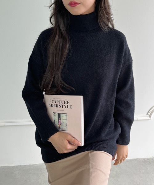 Loueme(ルエム)の「ハイネックドロップショルダーニットプルオーバー(ニット/セーター・レディース・モカ/ブラック/アイボリー・FREE)」の19枚目の写真