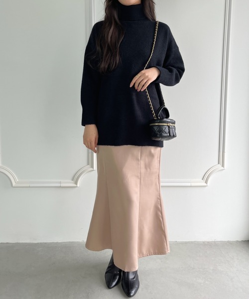 Loueme(ルエム)の「ハイネックドロップショルダーニットプルオーバー(ニット/セーター・レディース・モカ/ブラック/アイボリー・FREE)」の20枚目の写真